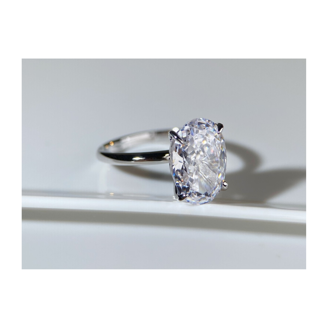 Heong Statement Ring, Oval cut, White, Sterling Silver