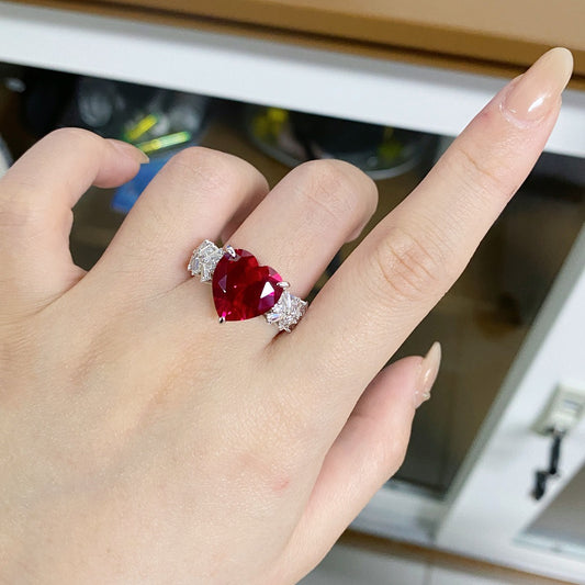 Eve ring, Heart-shaped cut, Ruby colour, Sterling Silver