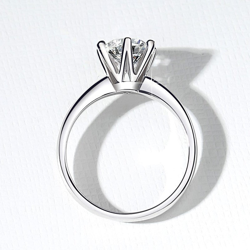 Louise ring, Solitaire round cut, Sterling Silver